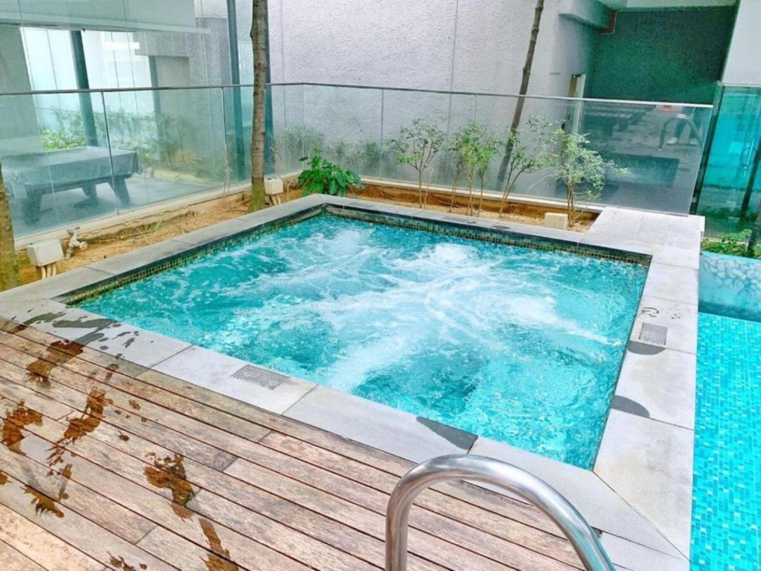 Mercu Summer Suites Klcc By Comfort Suites Куала Лумпур Екстериор снимка